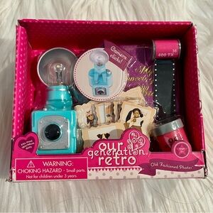 Our Generation Retro Old Fashioned Photos Playset camera Photography 18" Doll